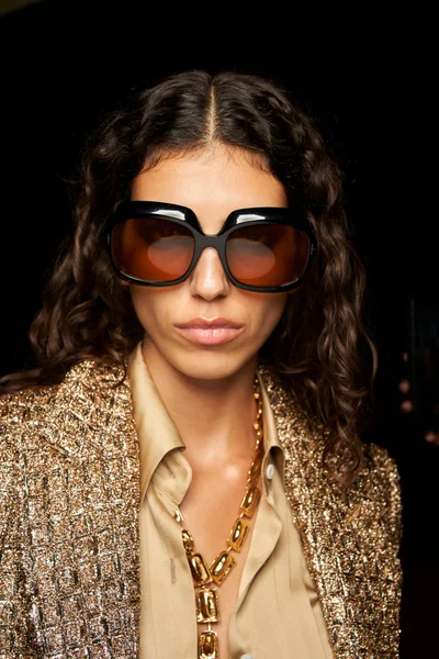 Look 2